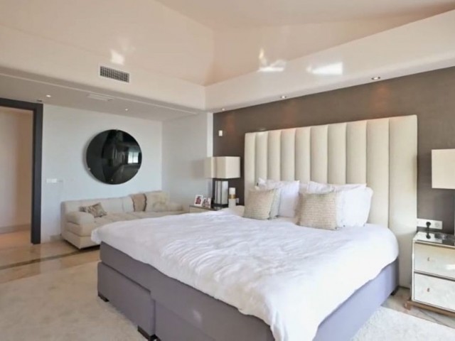 4 Bedrooms Apartment in Benalmadena Costa