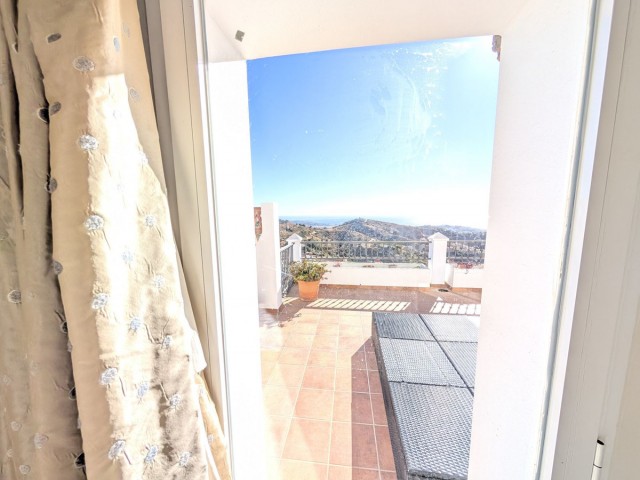 Penthouse in Calahonda