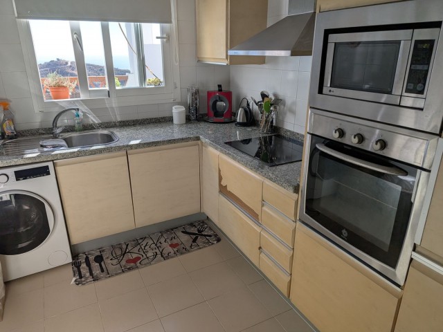 Penthouse avec 2 Chambres  à Calahonda