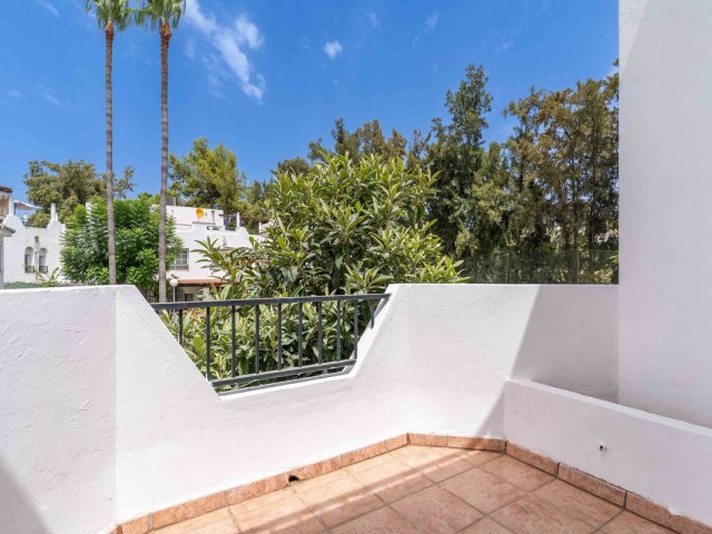 3 Bedrooms Townhouse in Nueva Andalucía