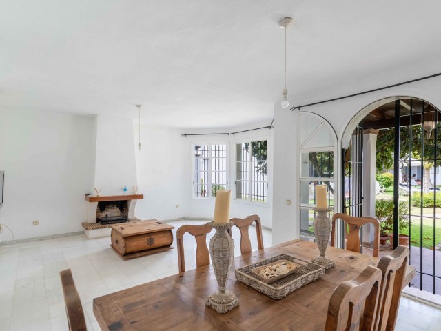 3 Bedrooms Townhouse in Nueva Andalucía