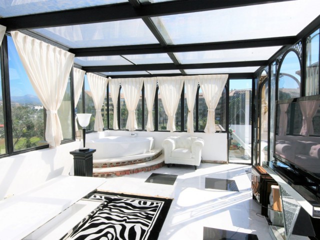 Penthouse in Guadalmina Alta
