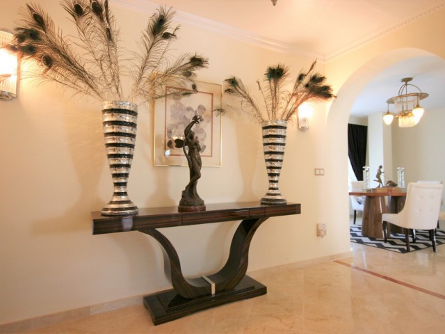 Kattohuoneisto Guadalmina Alta