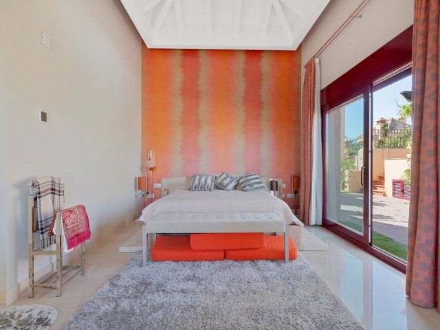 Penthouse avec 3 Chambres  à San Pedro de Alcántara