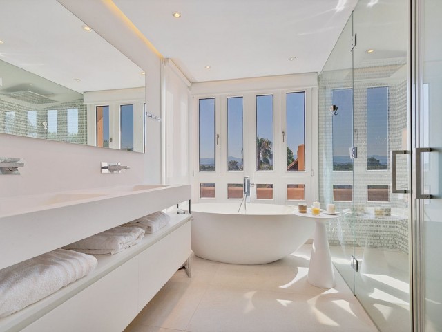 Penthouse avec 3 Chambres  à San Pedro de Alcántara