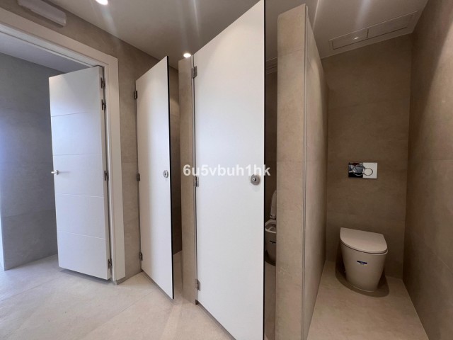 Commercial in Elviria