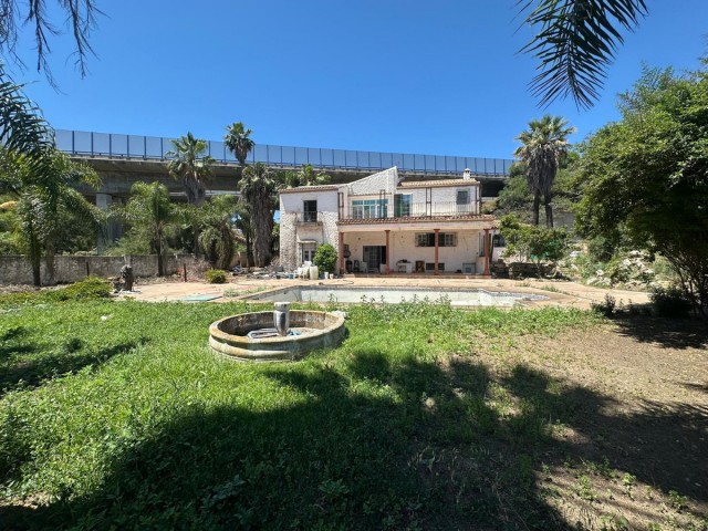 Villa, Nueva Andalucia