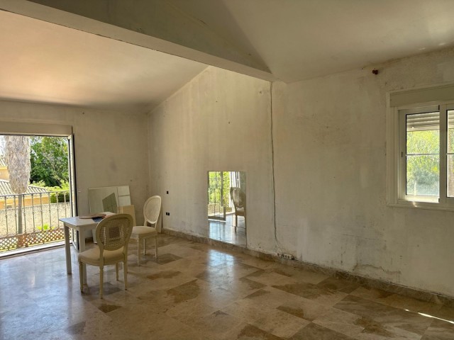 7 Soveroms Villa i Nueva Andalucía