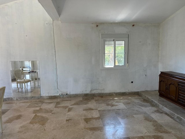 7 Soveroms Villa i Nueva Andalucía