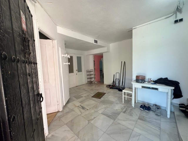 7 Soveroms Villa i Nueva Andalucía