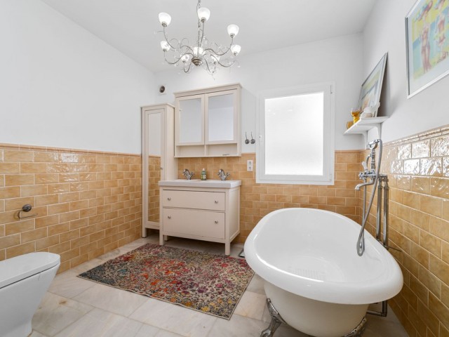 4 Bedrooms Villa in Sierrezuela