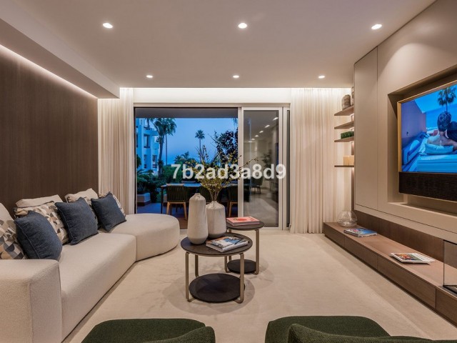 Apartamento con 3 Dormitorios  en New Golden Mile