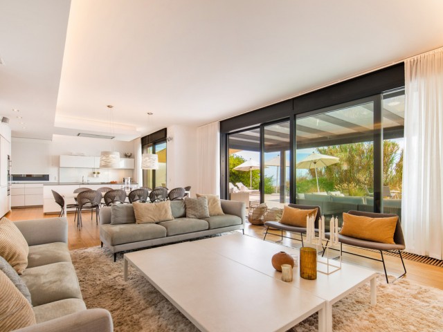 6 Schlafzimmer Villa in Costabella