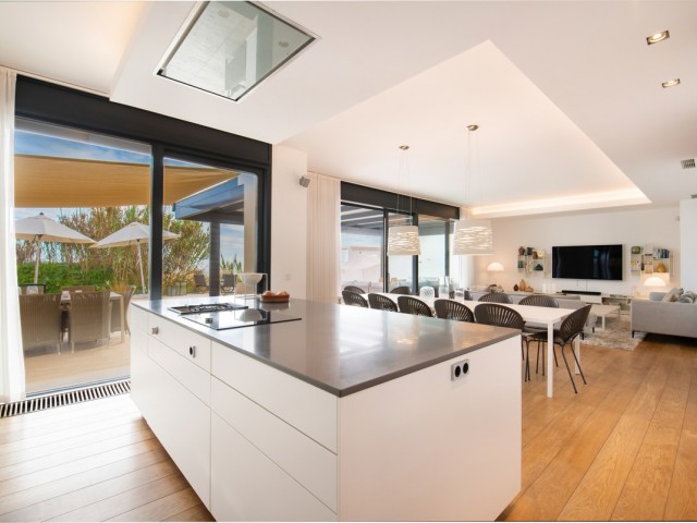 Villa avec 6 Chambres  à Costabella