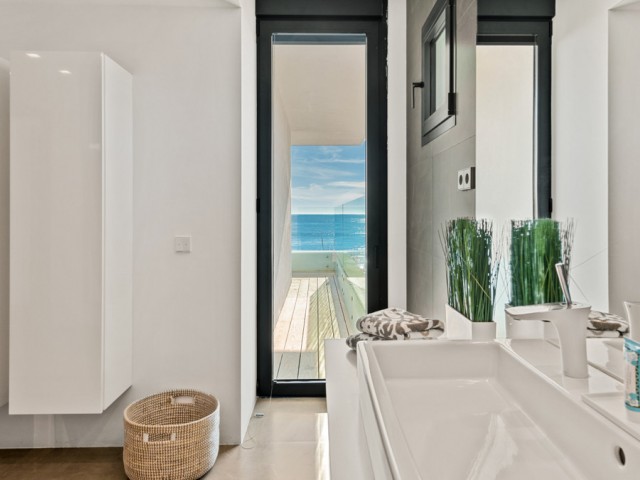 Villa avec 6 Chambres  à Costabella