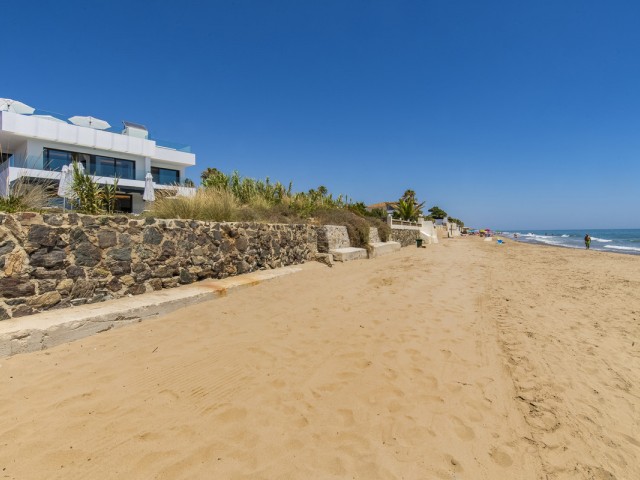 Villa avec 6 Chambres  à Costabella