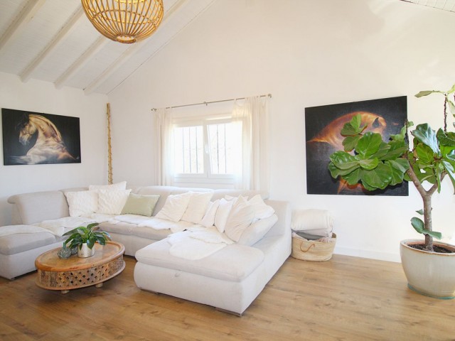 Villa con 3 Dormitorios  en Alhaurín el Grande