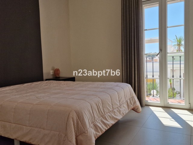 2 Soveroms Rekkehus i Nueva Andalucía