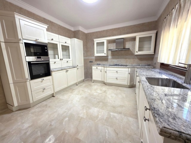 Villa avec 4 Chambres  à Hacienda Las Chapas