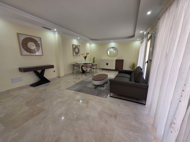 4 Schlafzimmer Villa in Hacienda Las Chapas