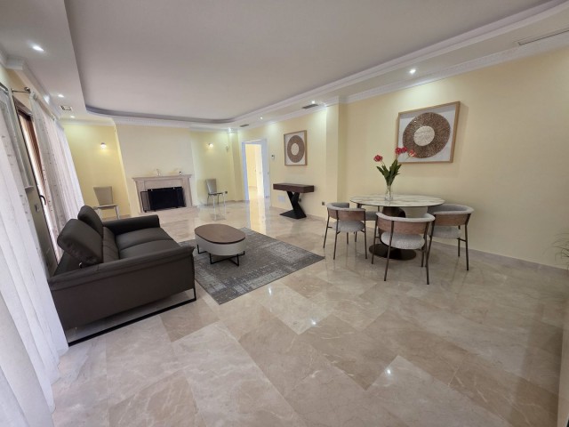 Huvila, Hacienda Las Chapas, R4765366