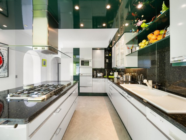 Villa avec 4 Chambres  à El Chaparral