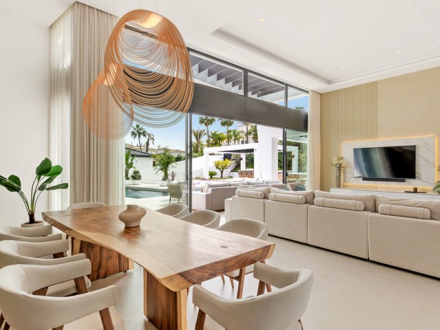 6 Soveroms Villa i Nueva Andalucía