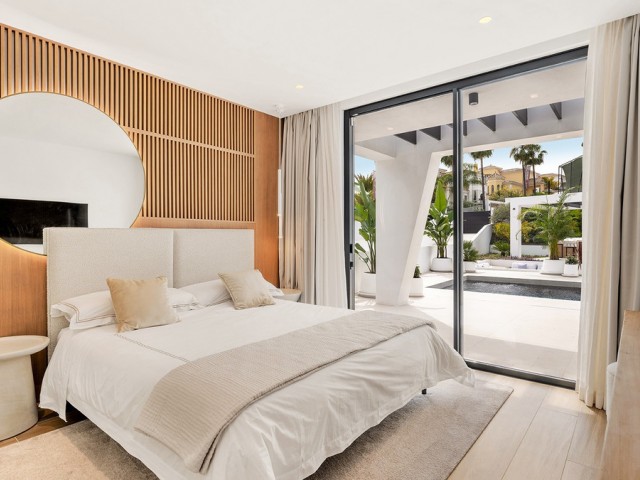 6 Soveroms Villa i Nueva Andalucía