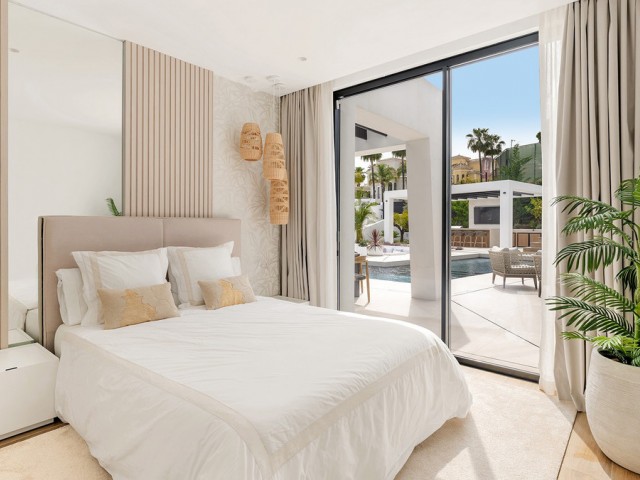 6 Soveroms Villa i Nueva Andalucía