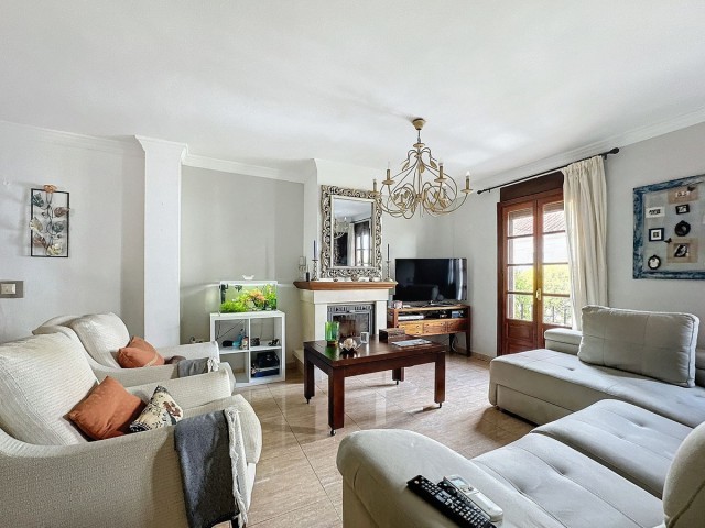 5 Soveroms Villa i Estepona