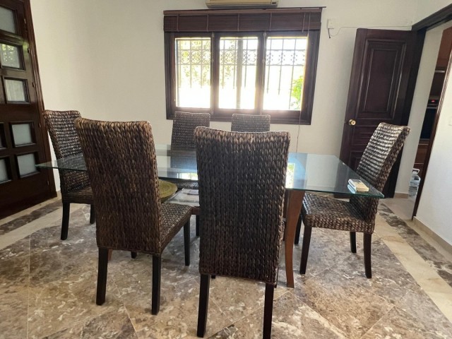 4 Slaapkamer Villa in Estepona