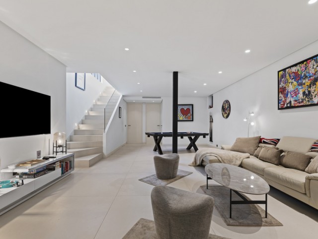 Villa avec 6 Chambres  à San Pedro de Alcántara