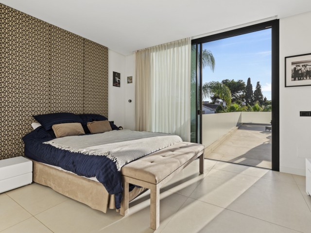 Villa avec 6 Chambres  à San Pedro de Alcántara