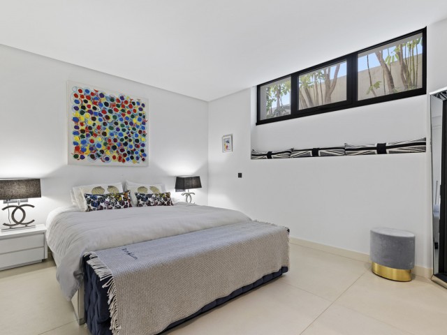 Villa avec 6 Chambres  à San Pedro de Alcántara