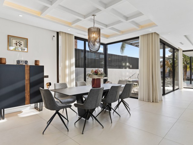 6 Schlafzimmer Villa in San Pedro de Alcántara