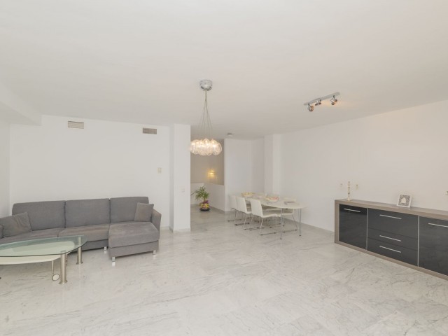 3 Slaapkamer Rijtjeshuis in Bahía de Marbella