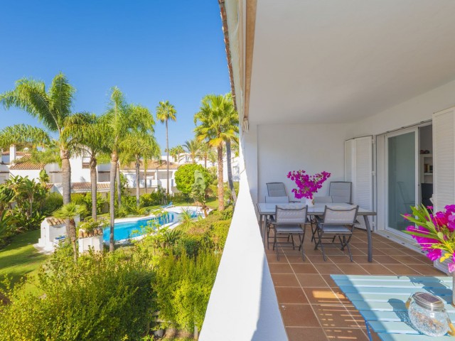Rijtjeshuis, Bahía de Marbella, R5199661