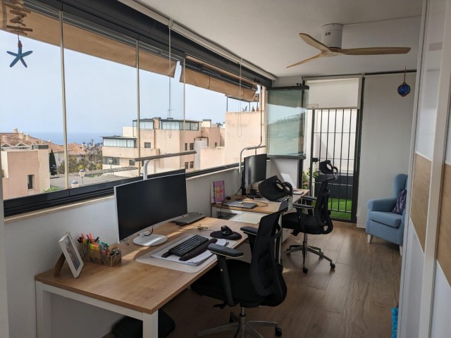 Apartment, Benalmadena Pueblo, R5200750