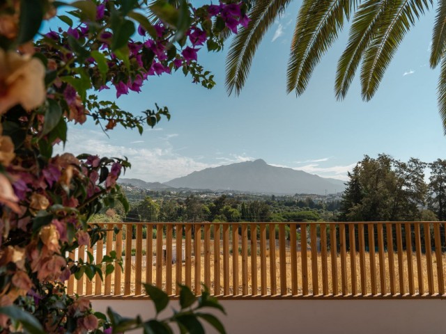 4 Bedrooms Villa in Guadalmina Alta