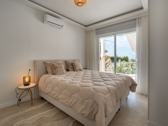 Villa con 4 Dormitorios  en Guadalmina Alta