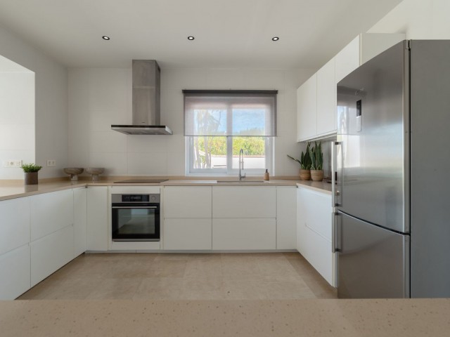 4 Bedrooms Villa in Guadalmina Alta