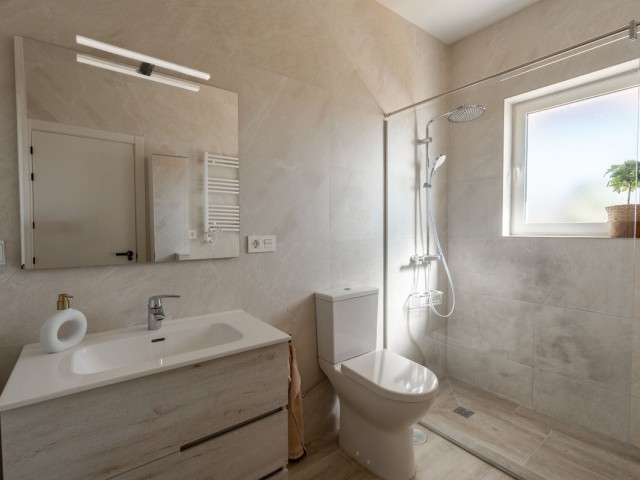 4 Bedrooms Villa in Guadalmina Alta