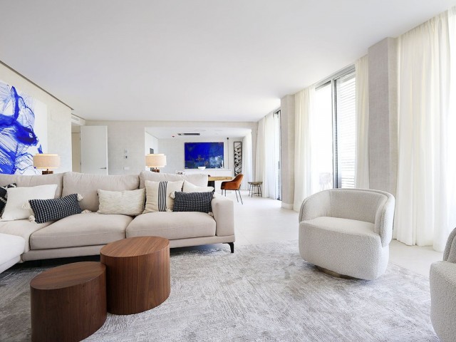 4 Slaapkamer Appartement in Estepona