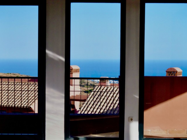 2 Bedrooms Apartment in Calahonda