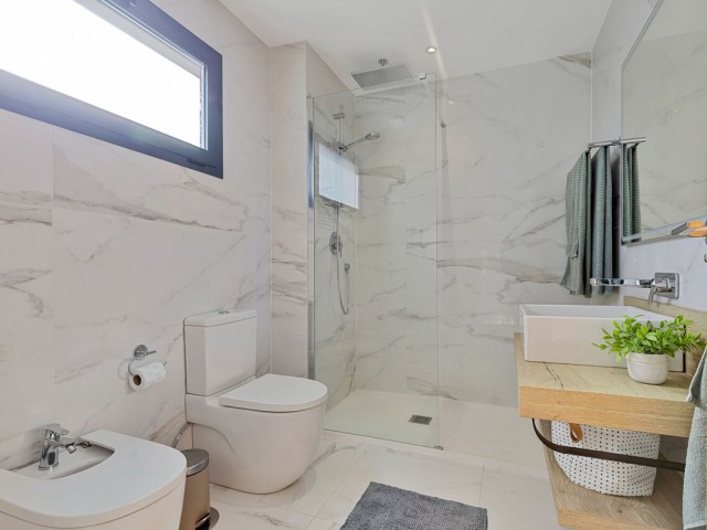 Maison mitoyenne avec 3 Chambres  à Fuengirola