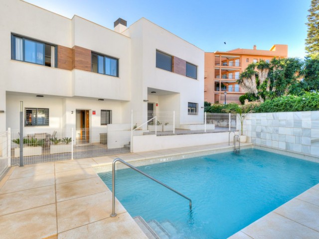 3 Bedrooms Townhouse in Fuengirola