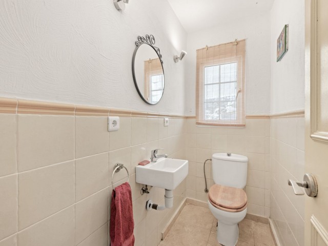 3 Bedrooms Villa in Estepona