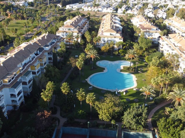 Apartment, Puerto Banús, R5211592