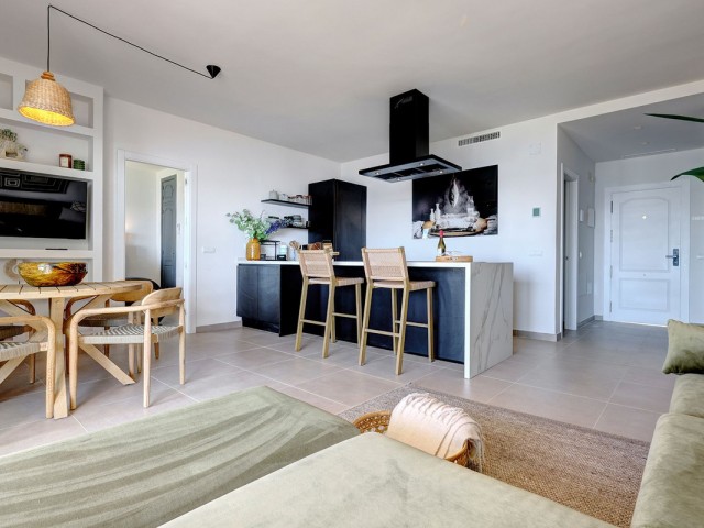 Apartamento con 3 Dormitorios  en Estepona