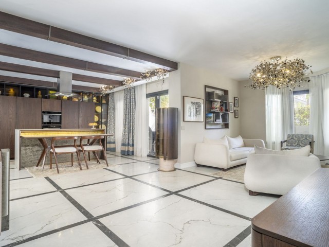 3 Bedrooms Apartment in Nueva Andalucía